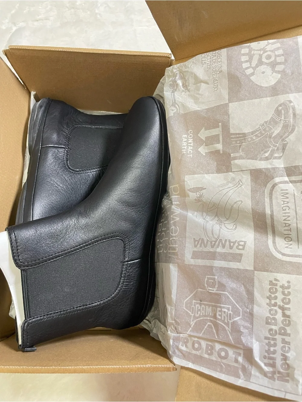 Camper Men’s Black Leather Chukka Boots